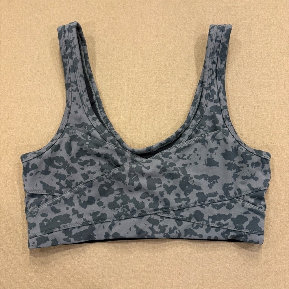 Varley Let’s Move Grey Kellen Leopard Print Sports Bra Size Medium
